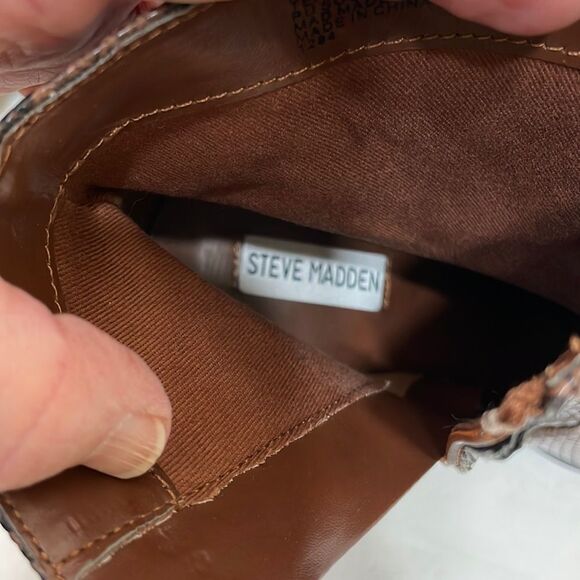 NEW WITHOUT TAGS STEVE MADDEN DALLAS BOOTIES IN REPTILE FAUX LEATHER - Picture 6 of 7